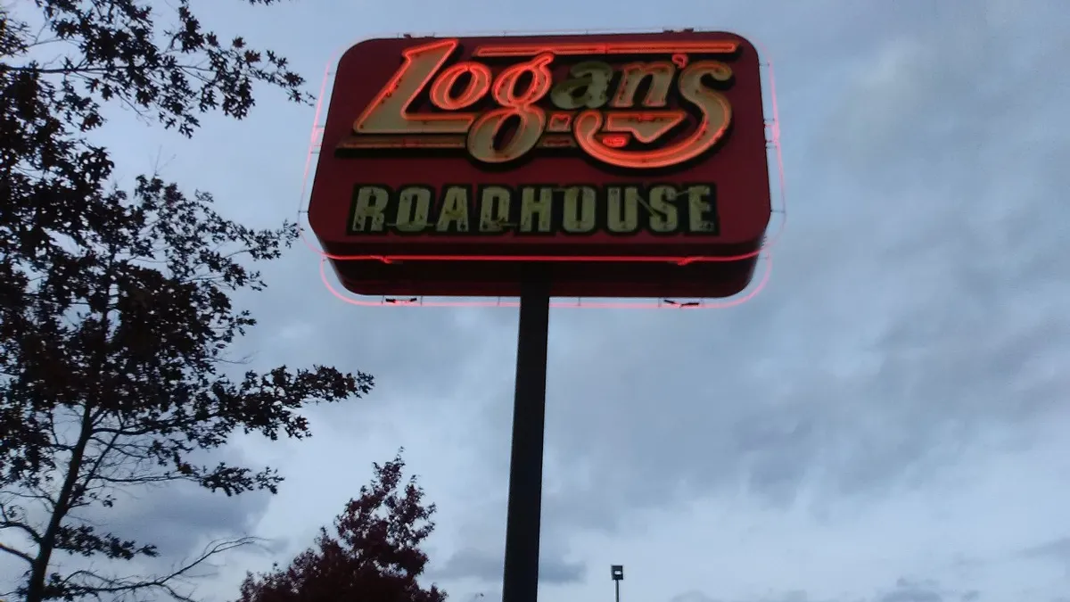 Logan's Roadhouse from Flickr