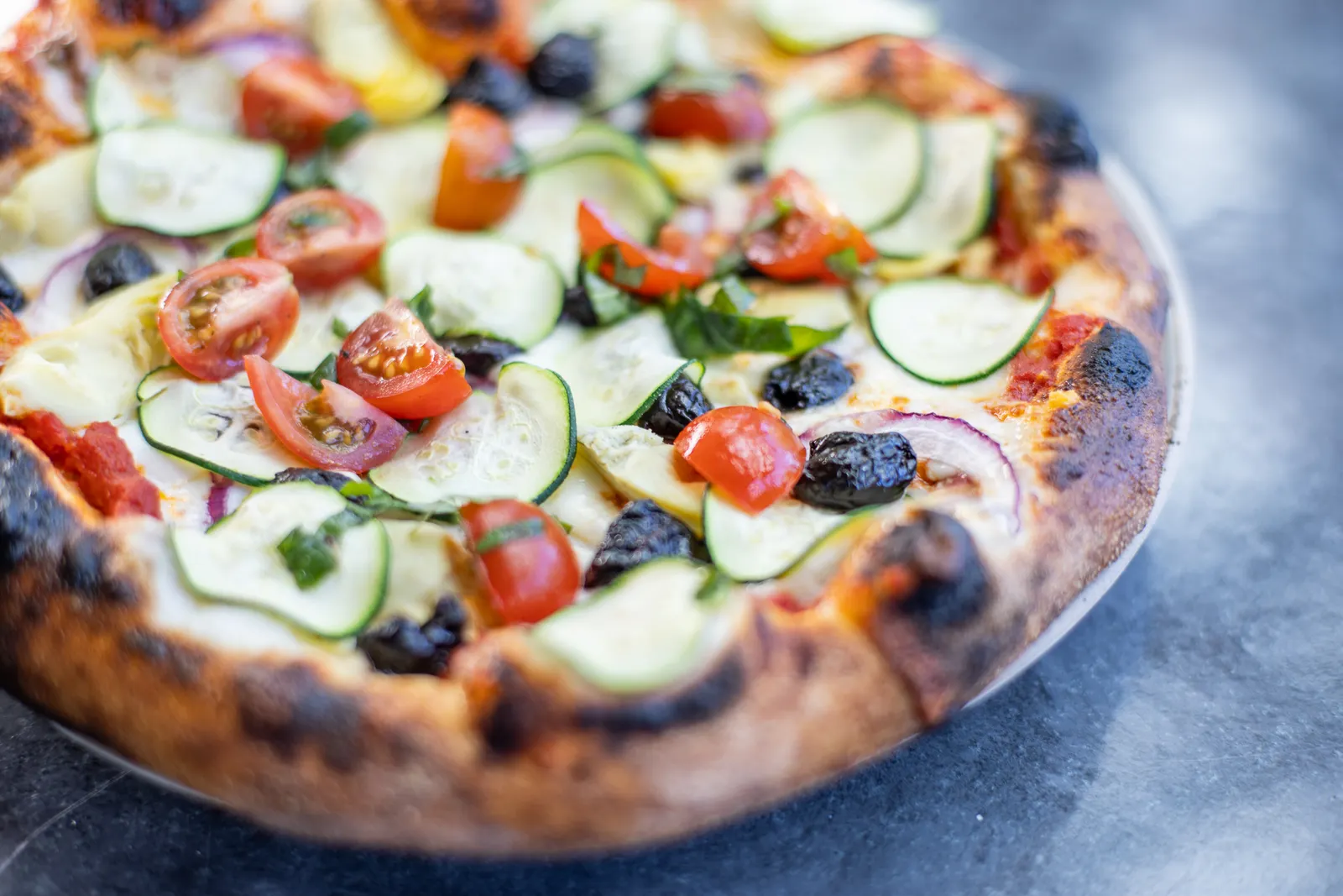 A picture of a vegetarian pizza at Field House restaurant