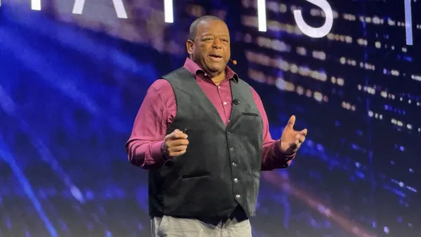 Daryl Plummer on stage