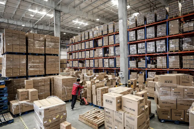 www.supplychaindive.com