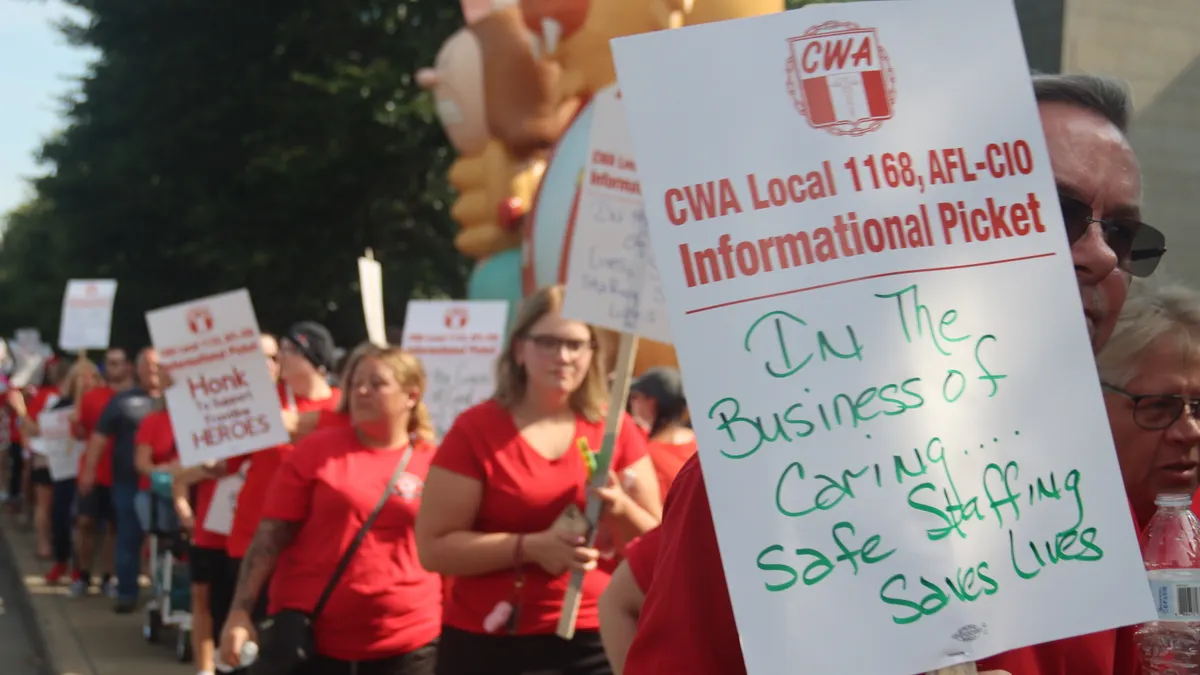 Nurses hold an information picket outside of Mercy Hospital