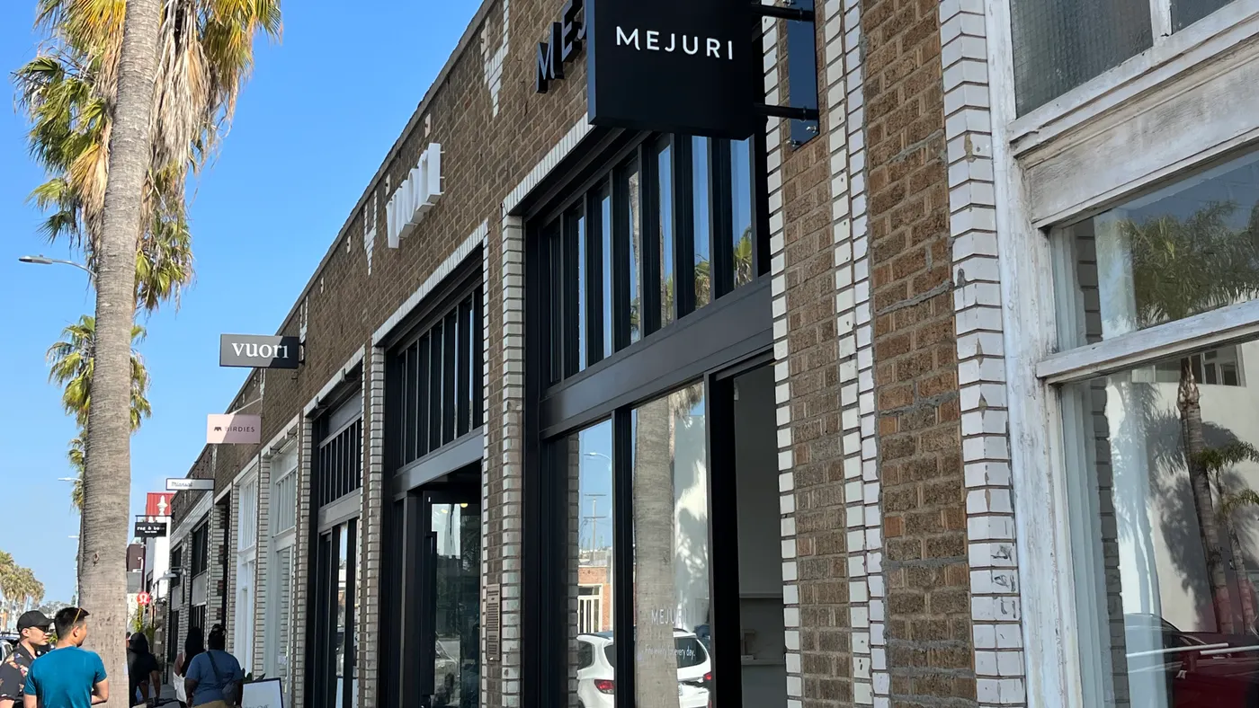 A row of storefronts on Abbot Kinney Boulevard in California.