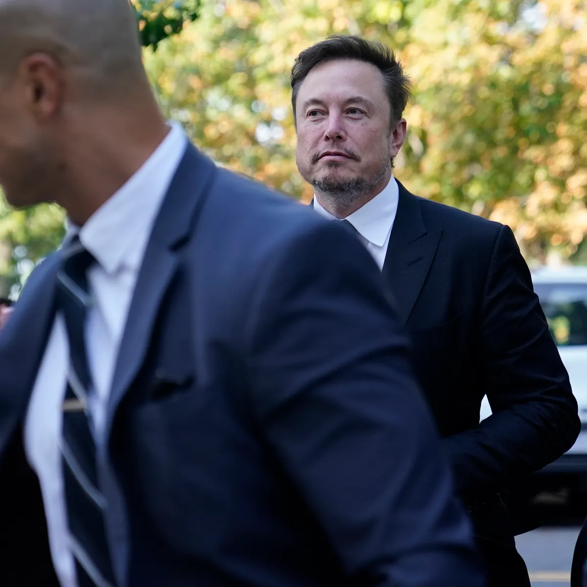 Tesla taking novel approach to get $56B Musk pay back on track | Legal Dive