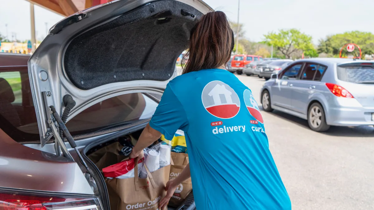 H-E-B and Favor grocery e-commerce