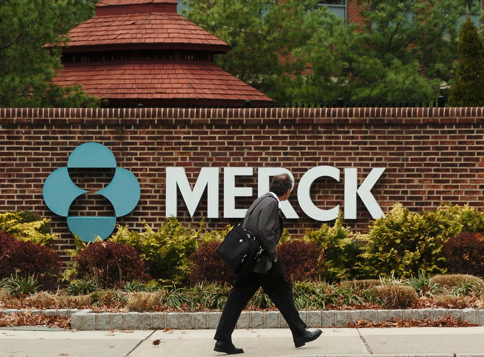 Merck sign