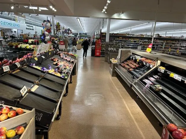 Limited inventory in a store&#x27;s produce section.