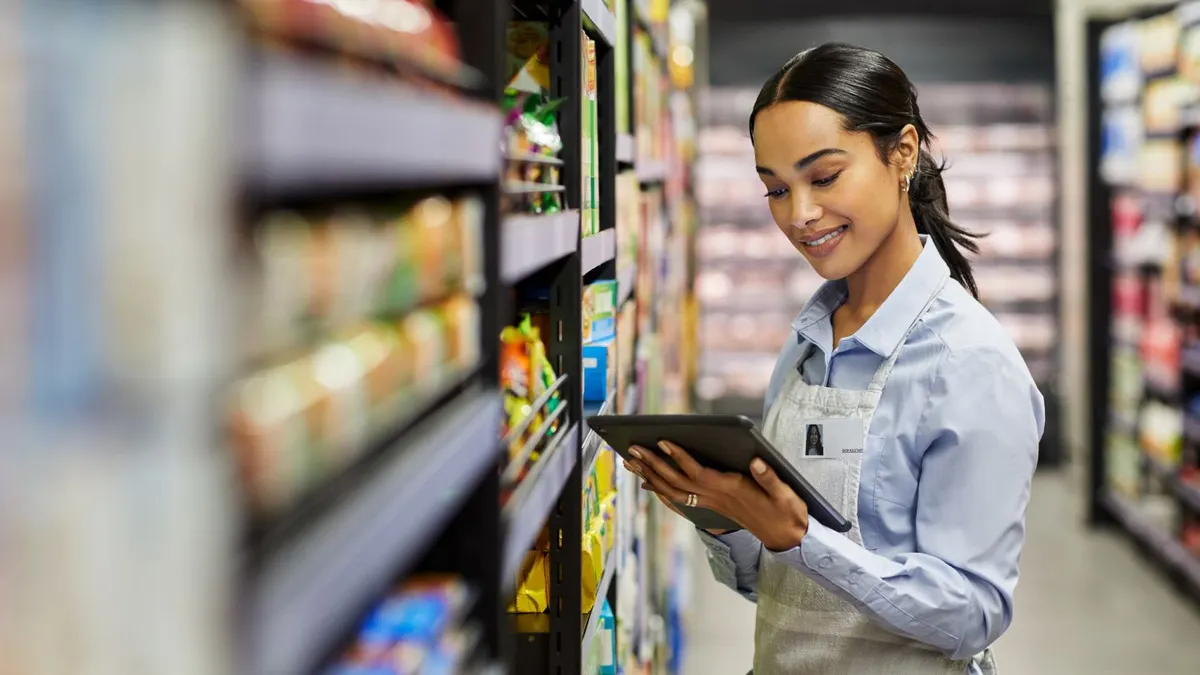 Watch How AI is Transforming the Retail Customer Experience