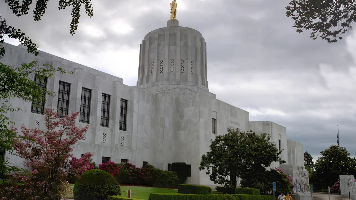 Oregon State capitol