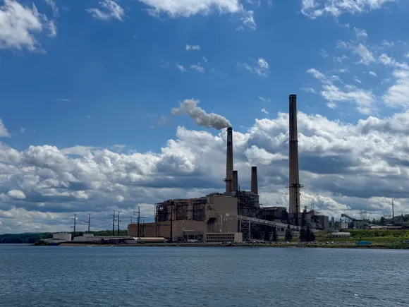 EPA poised to scrap power plant carbon standards