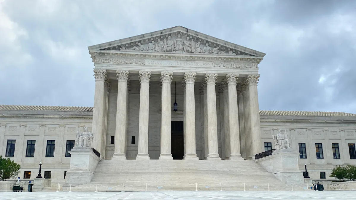 Supreme Court of the United States exterior