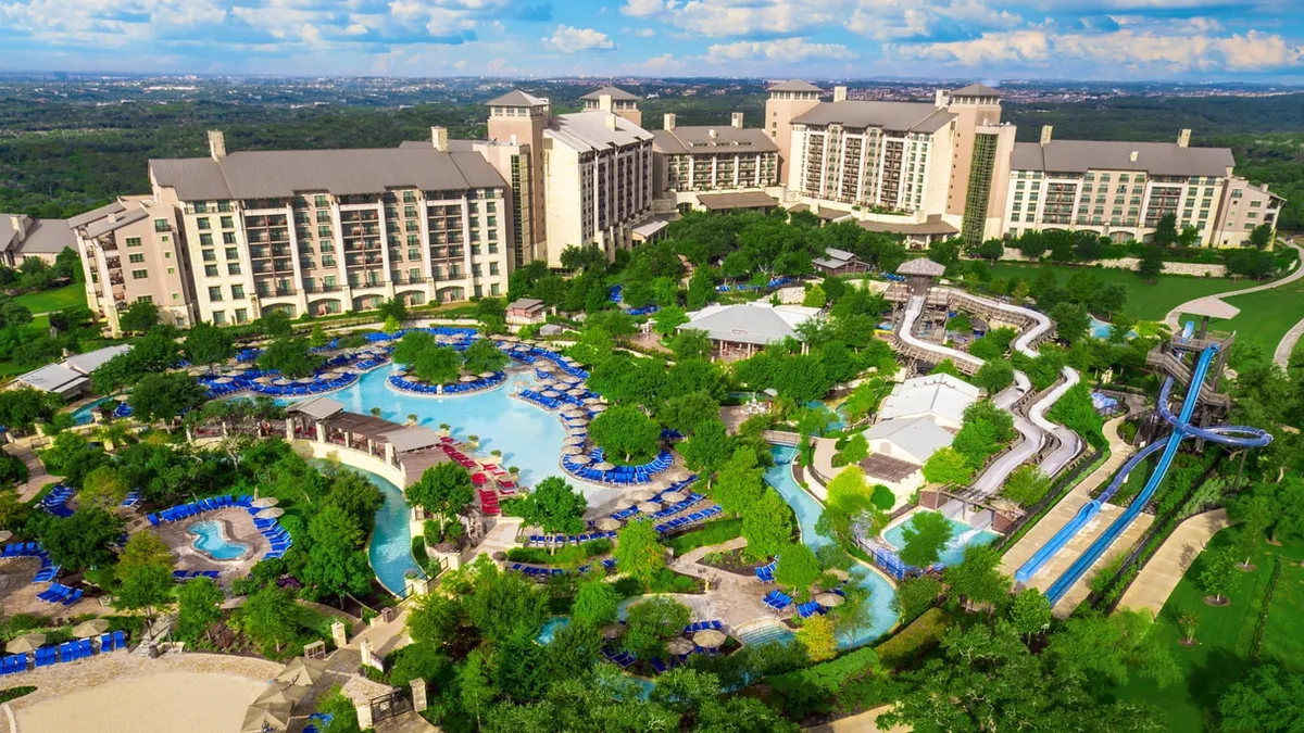 An exterior image of a Marriott hotel and resort in San Antonio