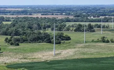 MISO pushes back on utility complaint over competitive transmission bidding