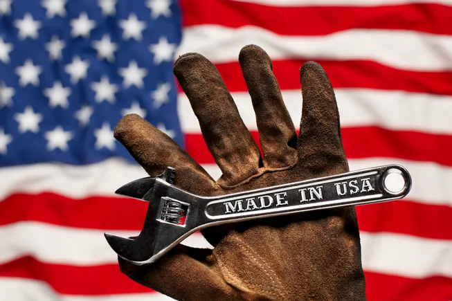 Senators introduce bill to enforce Buy America compliance