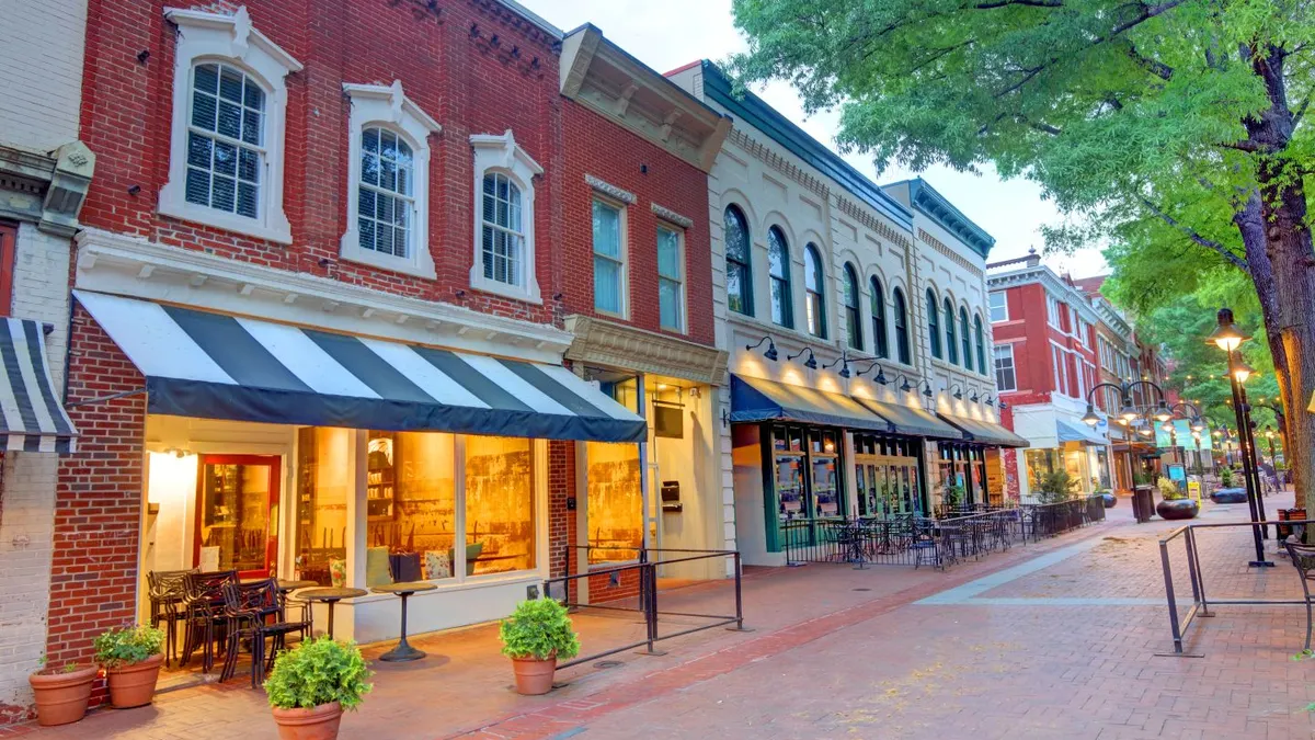 Watch Bridging the Execution Gap from HQ to Store Floor