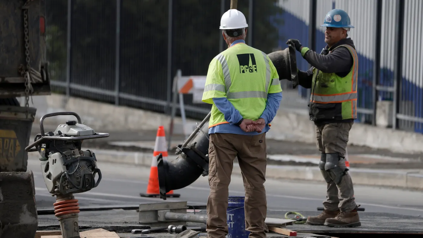 Pacific Gas & Electric workers make repairs