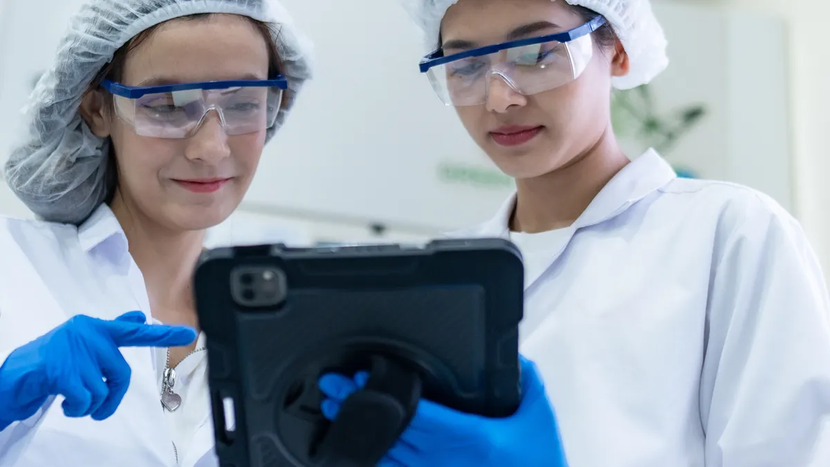 Watch Unleashing the Power of Clincogenomic Data for NASH: Insights From a Comprehensive Clinical Study