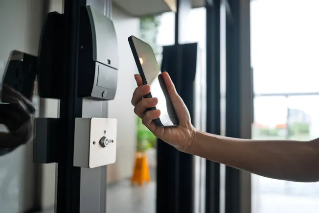 Why mobile access control standards matter for building operations ...