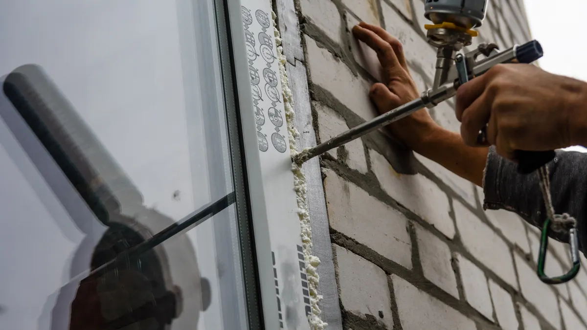 Installing a modern window and sealing