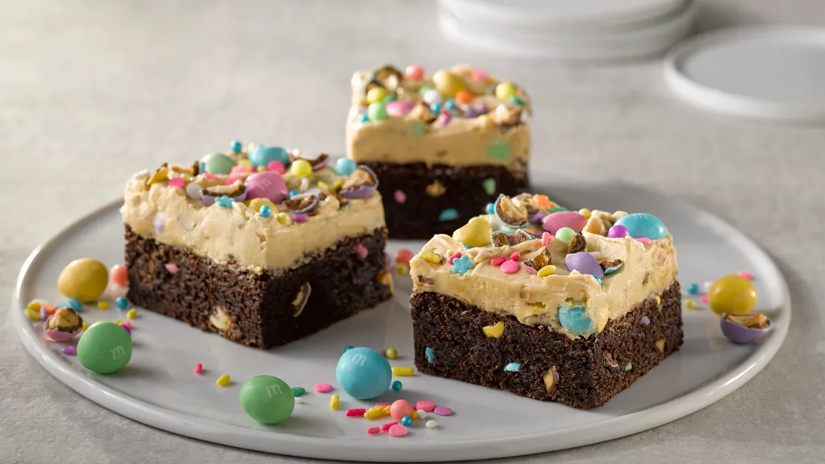 Photo of 3 peanut butter brownies