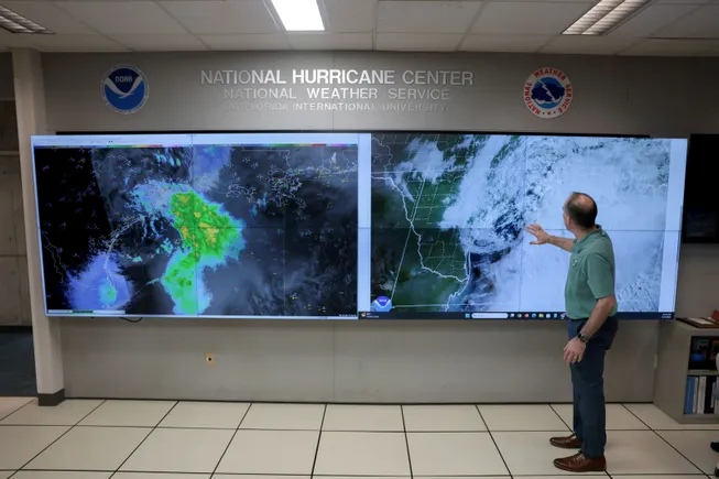 Fewer storms, not less risk: El Niño will bring mixed results across US power systems