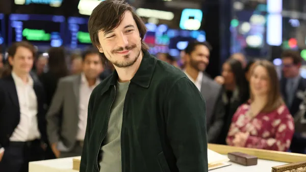 Robinhood Vlad Tenev online trading banking credit cards