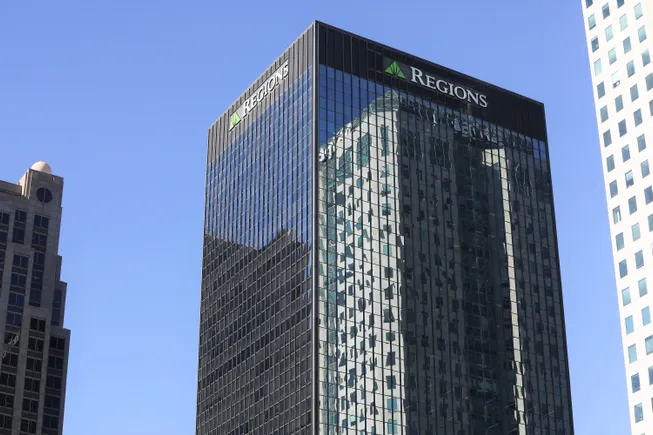 USAA sues Regions over mobile deposit tech | Legal Dive