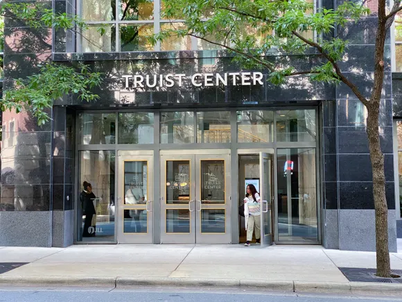 Bank risk chiefs aim to shake ‘Department of No’ reputation