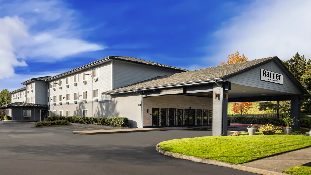 The outside of the Garner Auburn – Seattle on a sunny day.