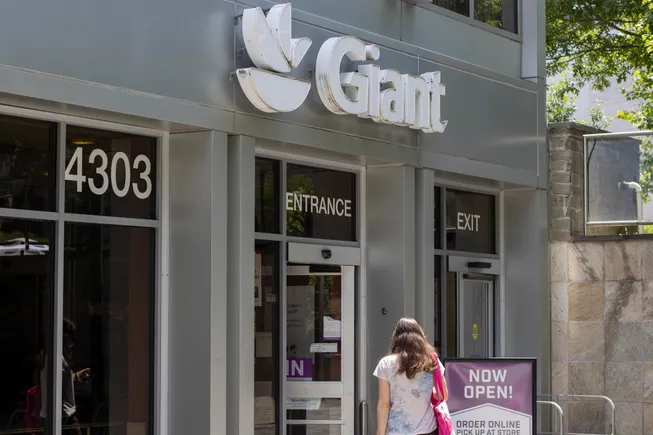 Giant promotes e-commerce head to VP of marketing