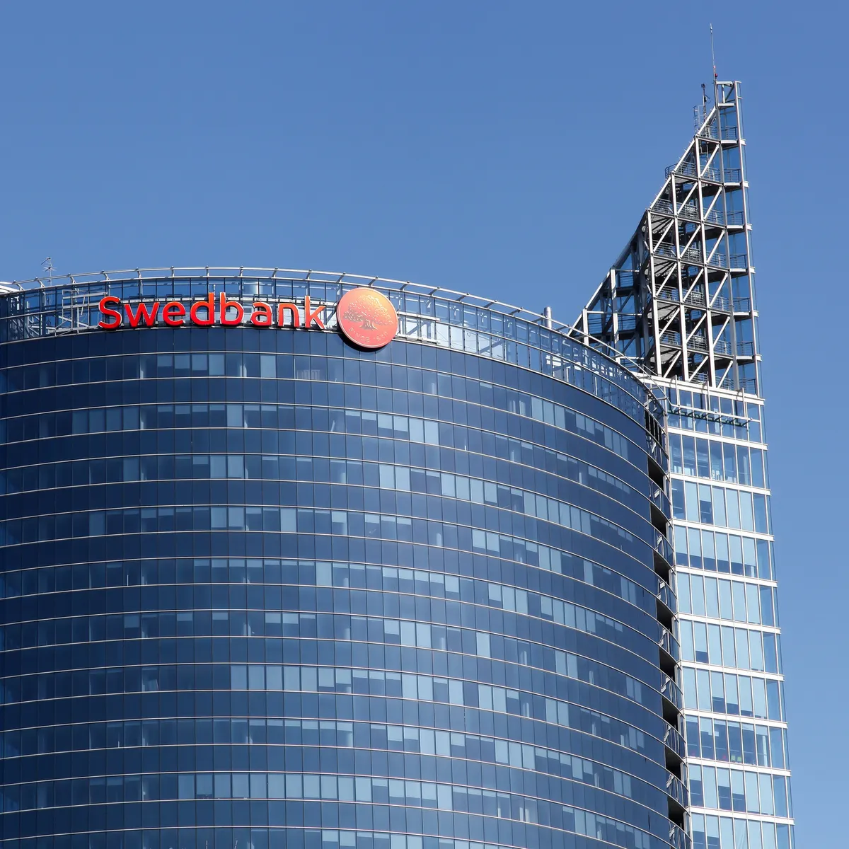SEC closes Swedbank investigation after 6 years | Banking Dive