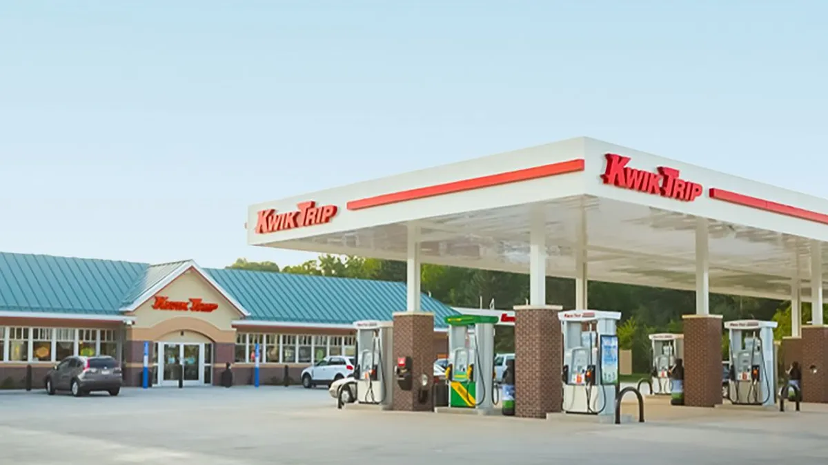 A photo of a Kwik Trip c-store.