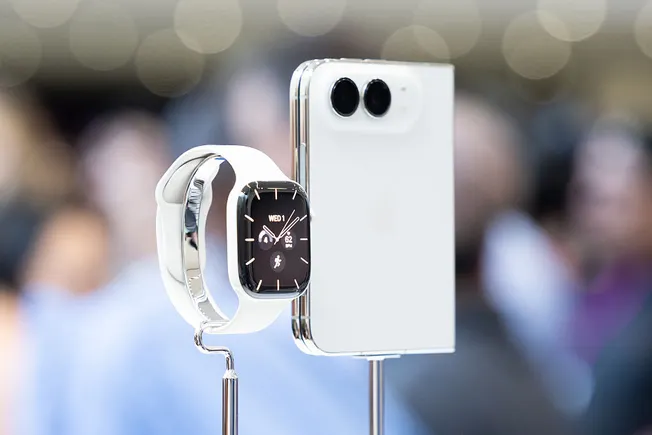 Apple expands US supplier network for iPhone materials, components