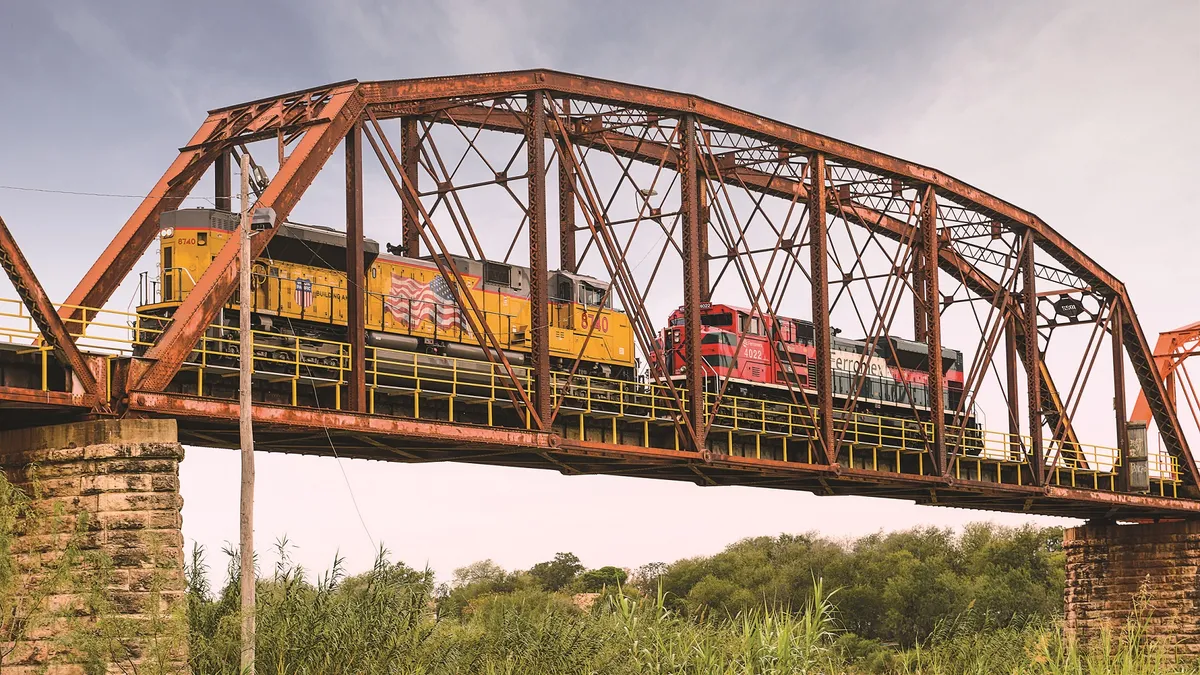 Union Pacific GrupoMexico Ferromex locomotives