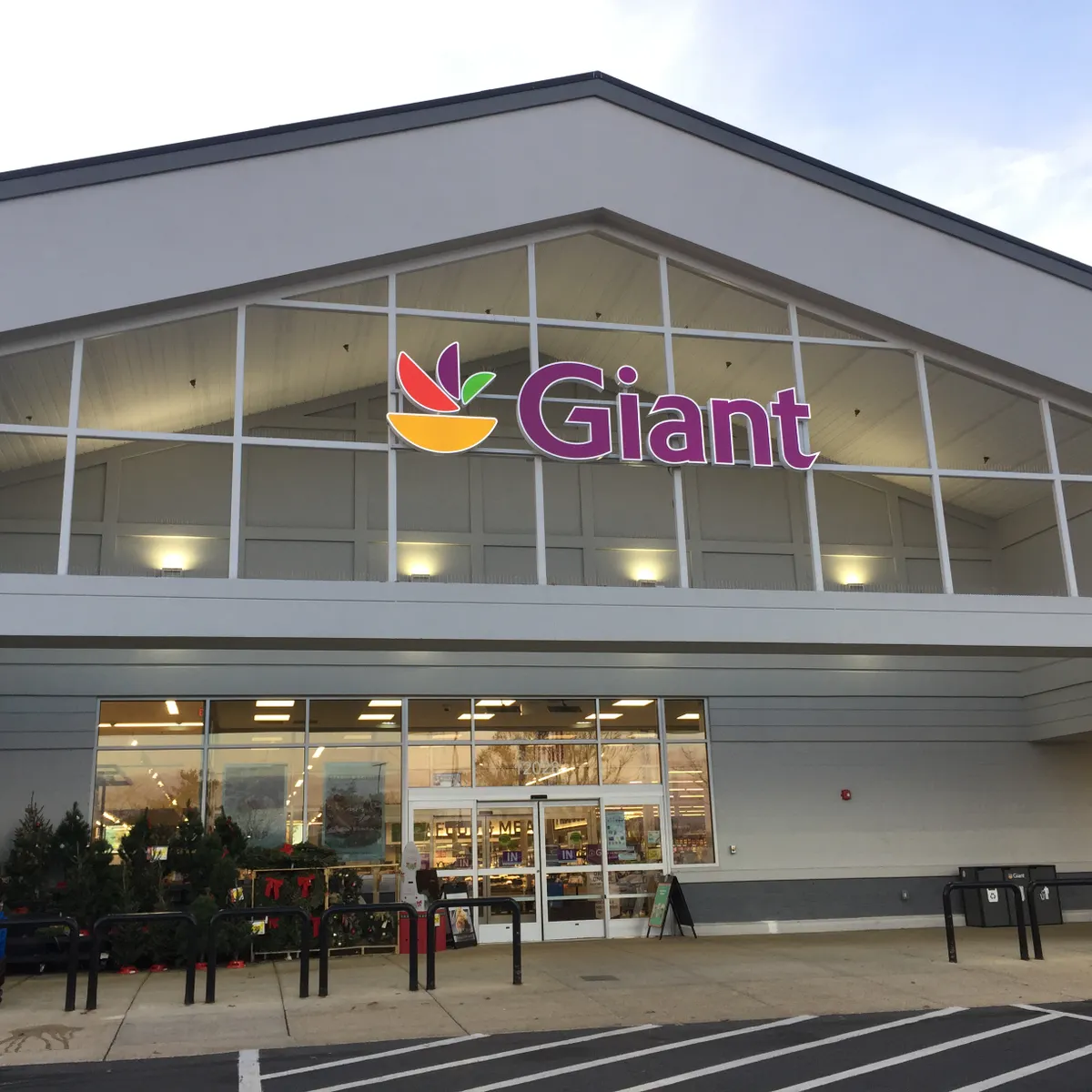 Giant Food launches new brand campaign centered on local