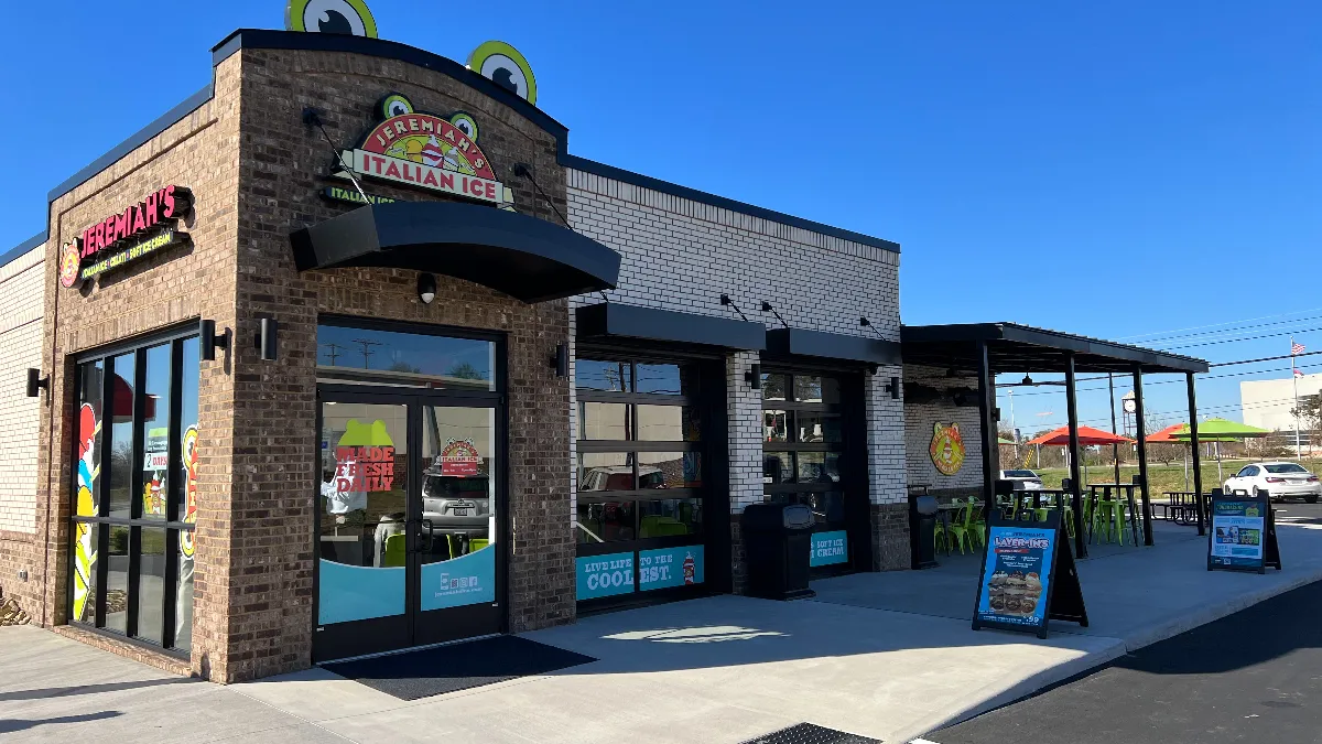 A photo of a Jeremiah's Italian Ice restaurant.