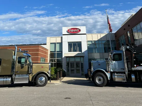 Ohio Peterbilt launches e-commerce truck part ordering