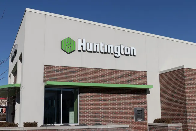 Huntington waves off expanding beyond Cadence footprint