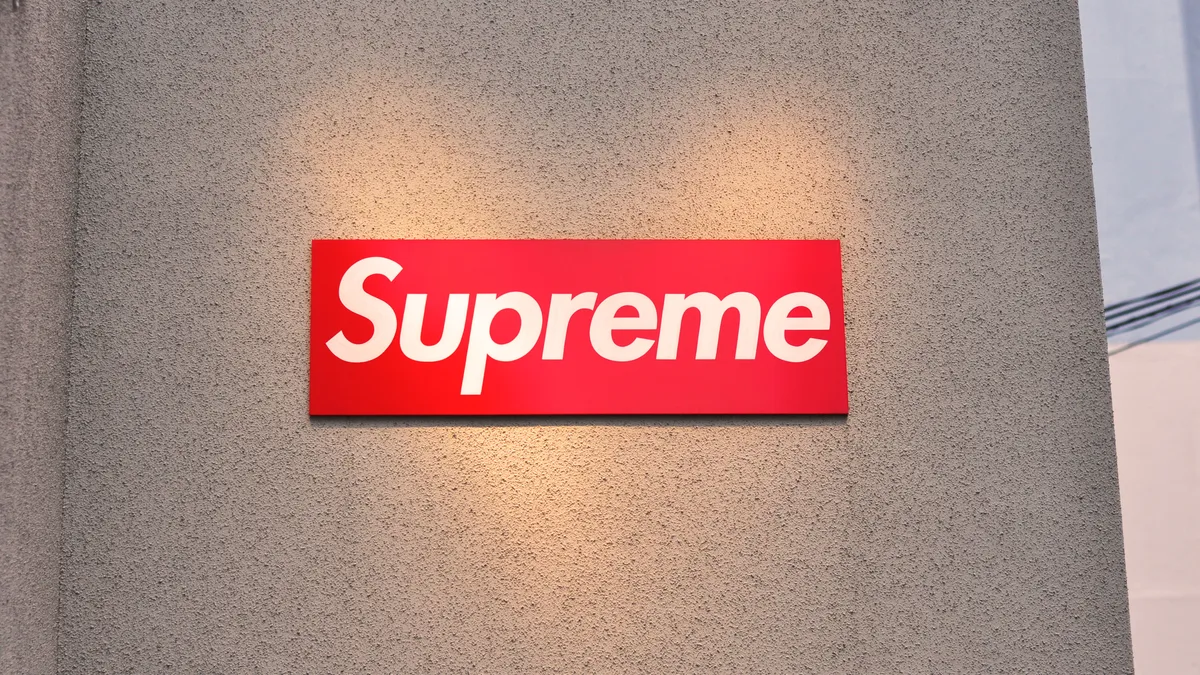 A Supreme logo