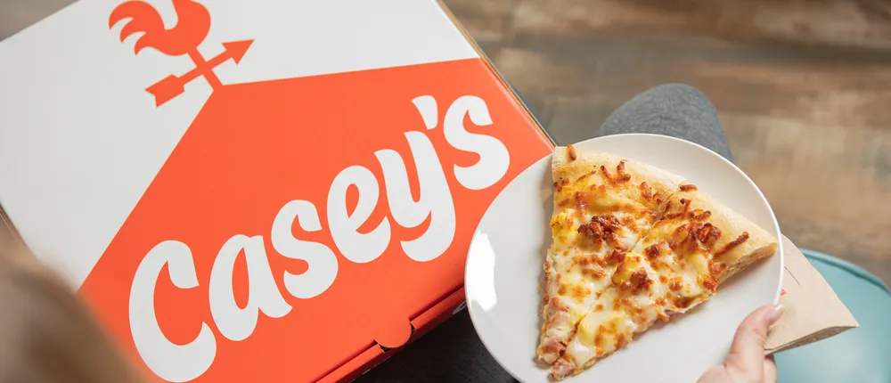 Casey&#x27;s pizza