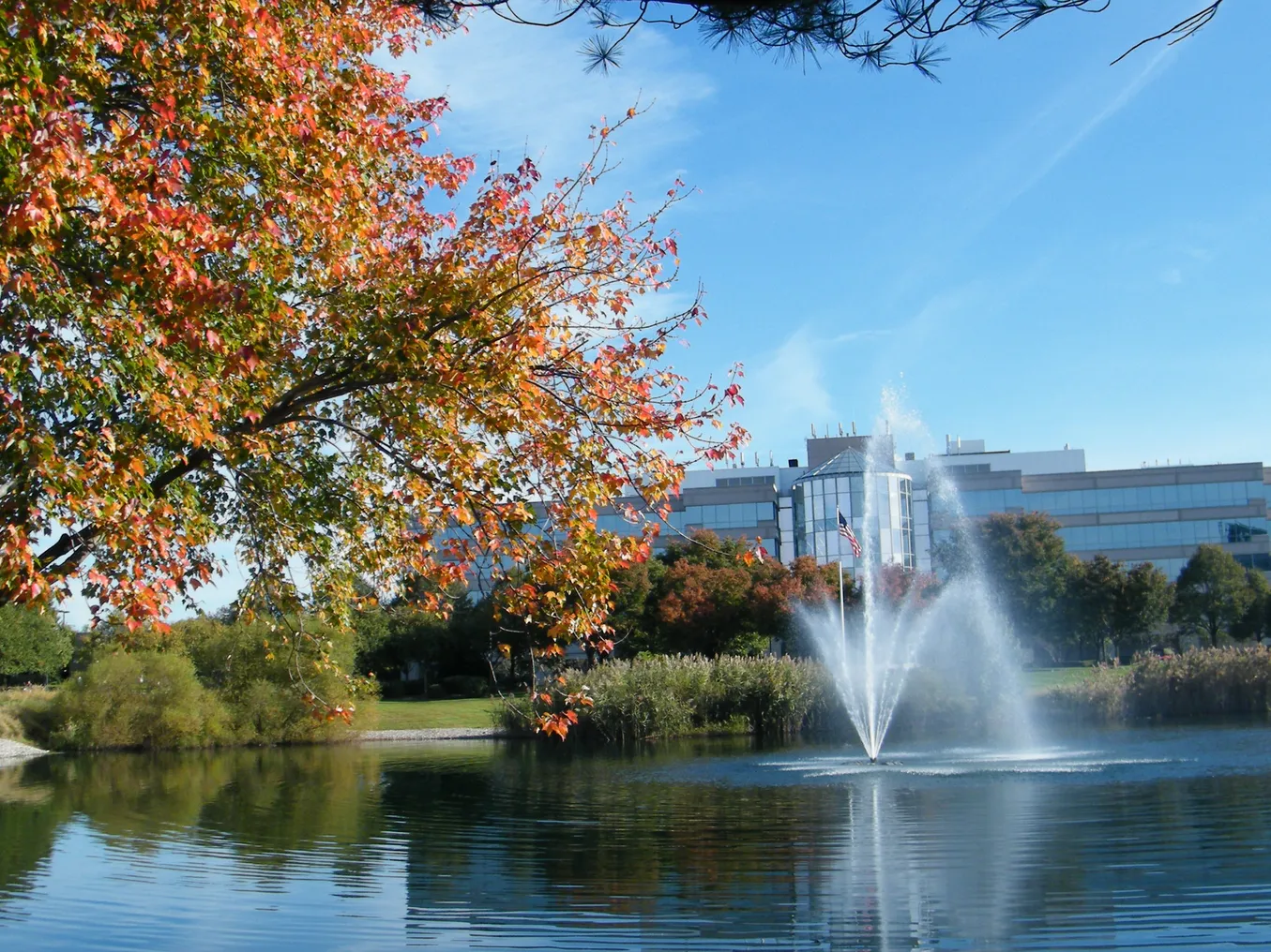 A fountain and campus building at Kean University