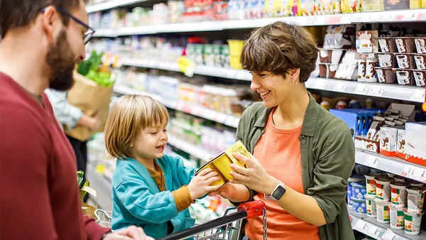 people at grocery store