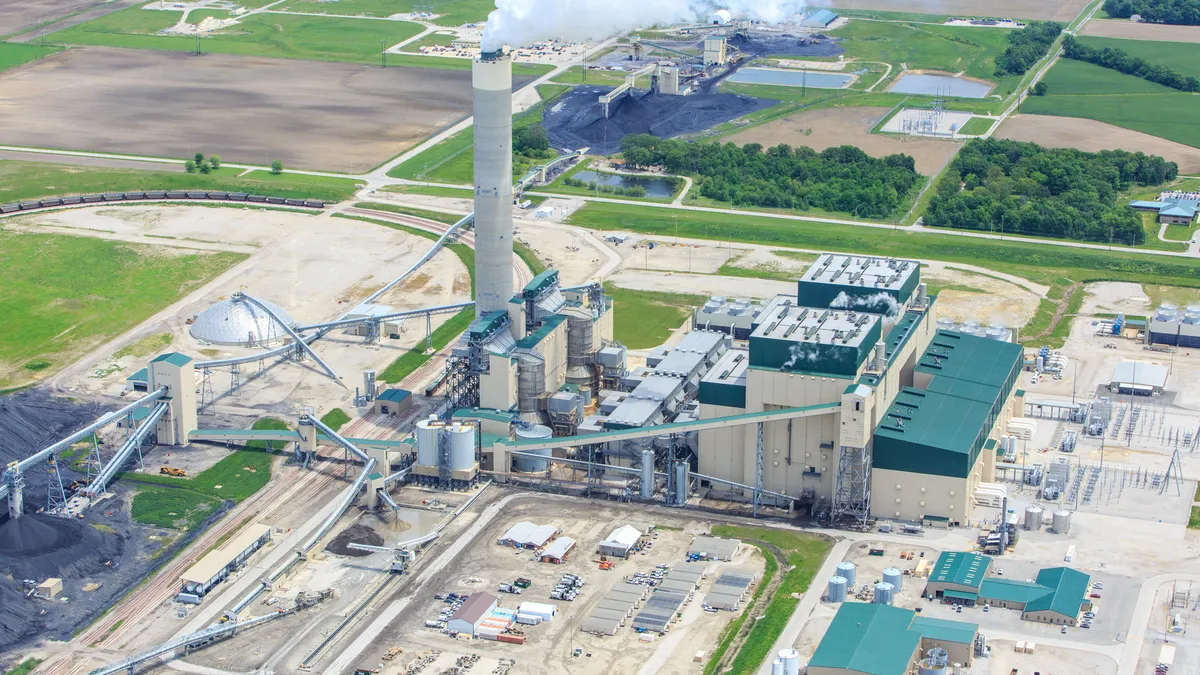 An aerial photo of a coal-fired power station in the Midwest.