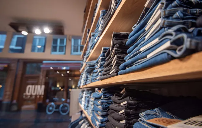 The Weekly Closeout: Mud Jeans files for bankruptcy and is the K-shaped economy over?