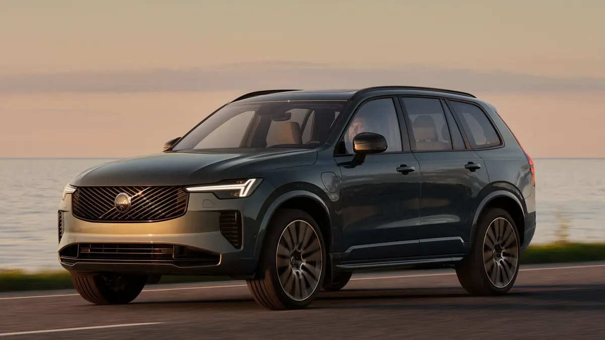 Volvo XC90 PHEV 2026