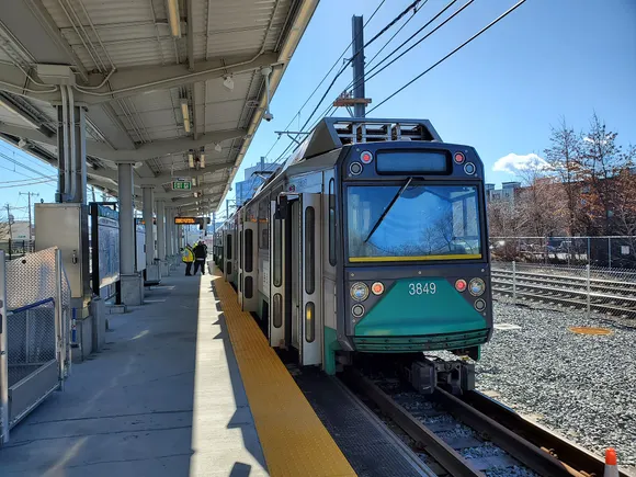Boston’s year-old $2.3B Green Line Extension needs repairs | Smart ...