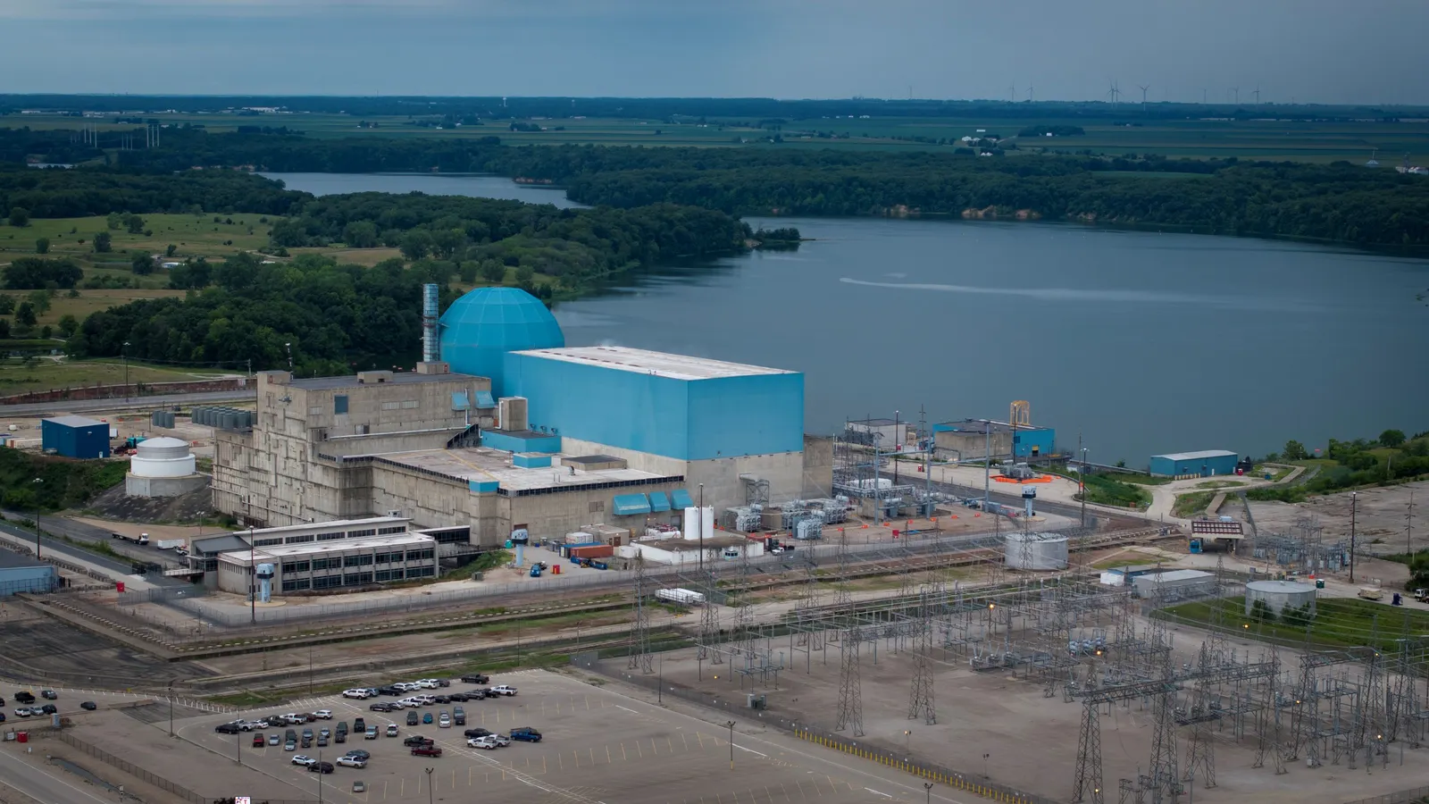 Trump administration pushes PJM to hold ‘emergency’ auction to supply data centers