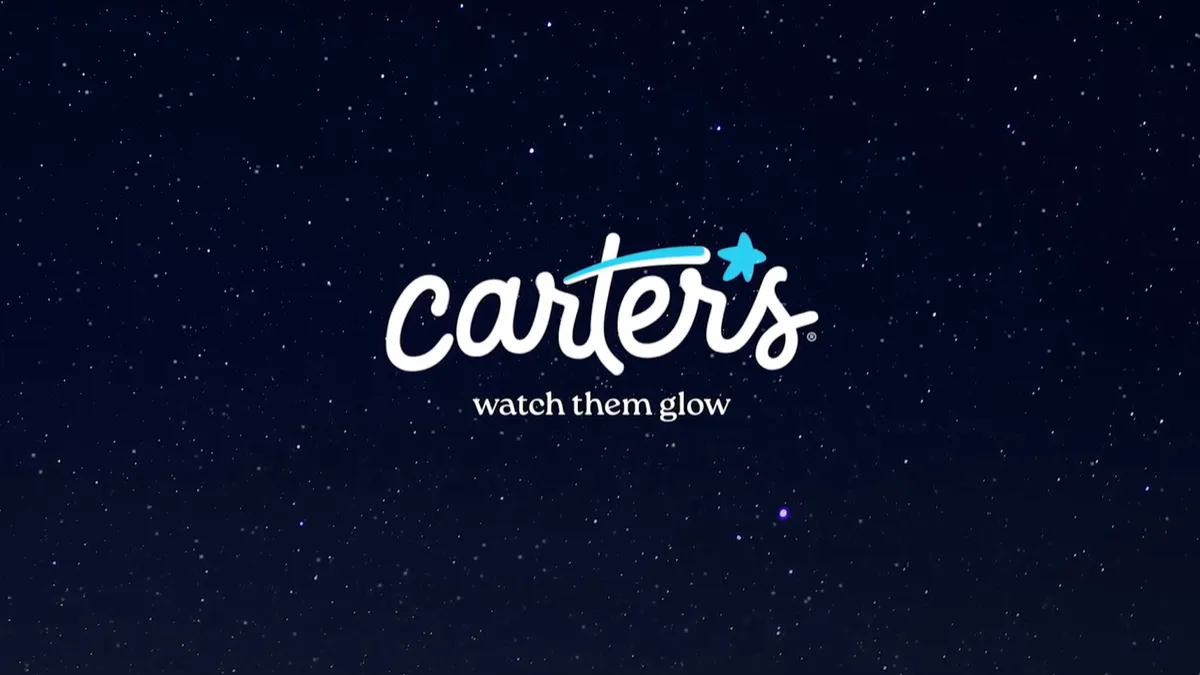 Carter's campaign imagery for "Watch Them Glow."
