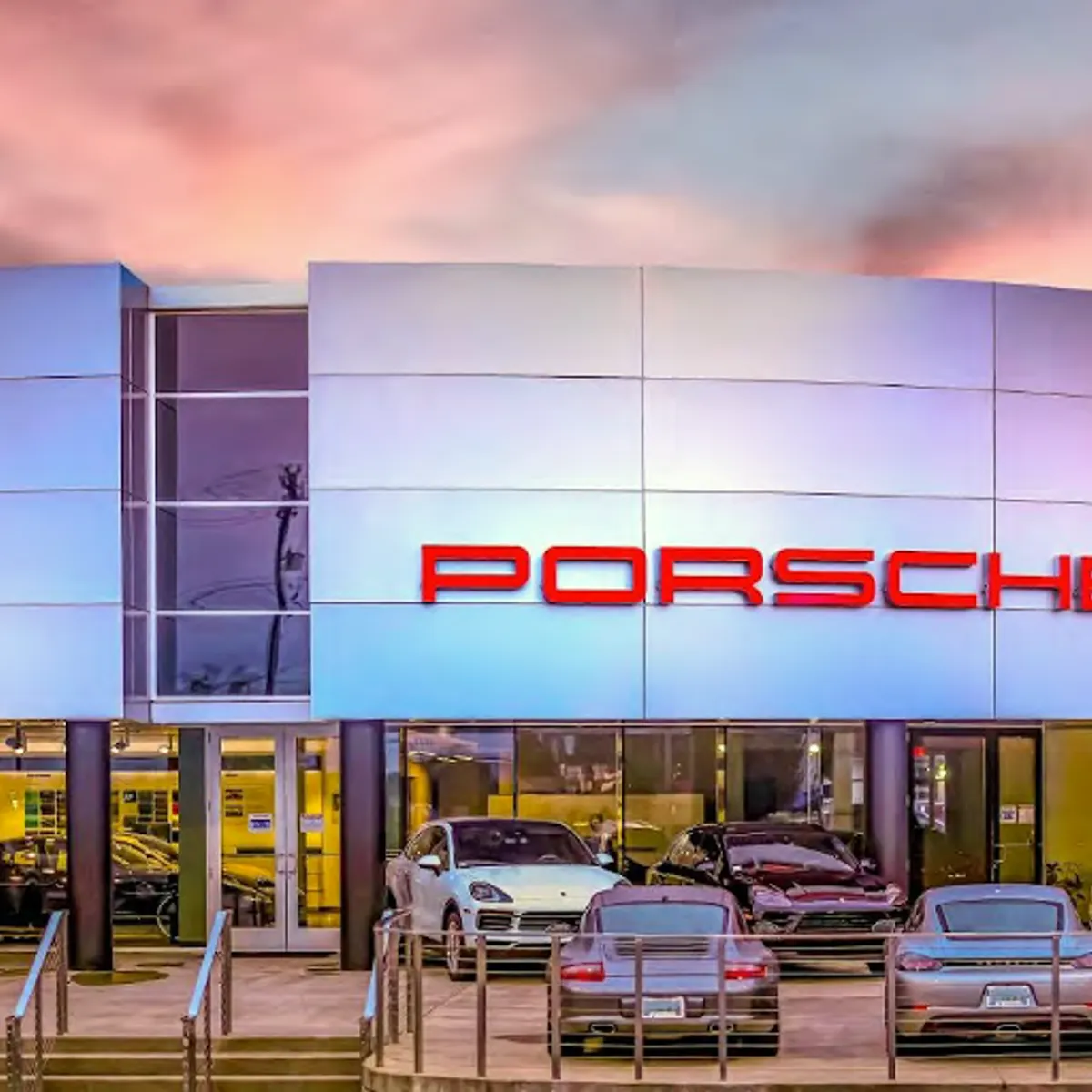 wardsauto.com - Alysha Webb - Third-generation dealers branch out with RBM Automotive Group