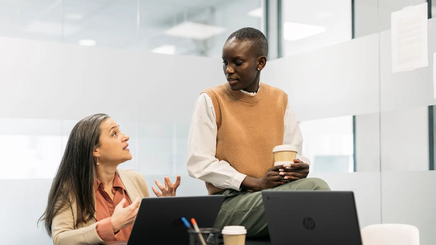 Two colleagues collaborating