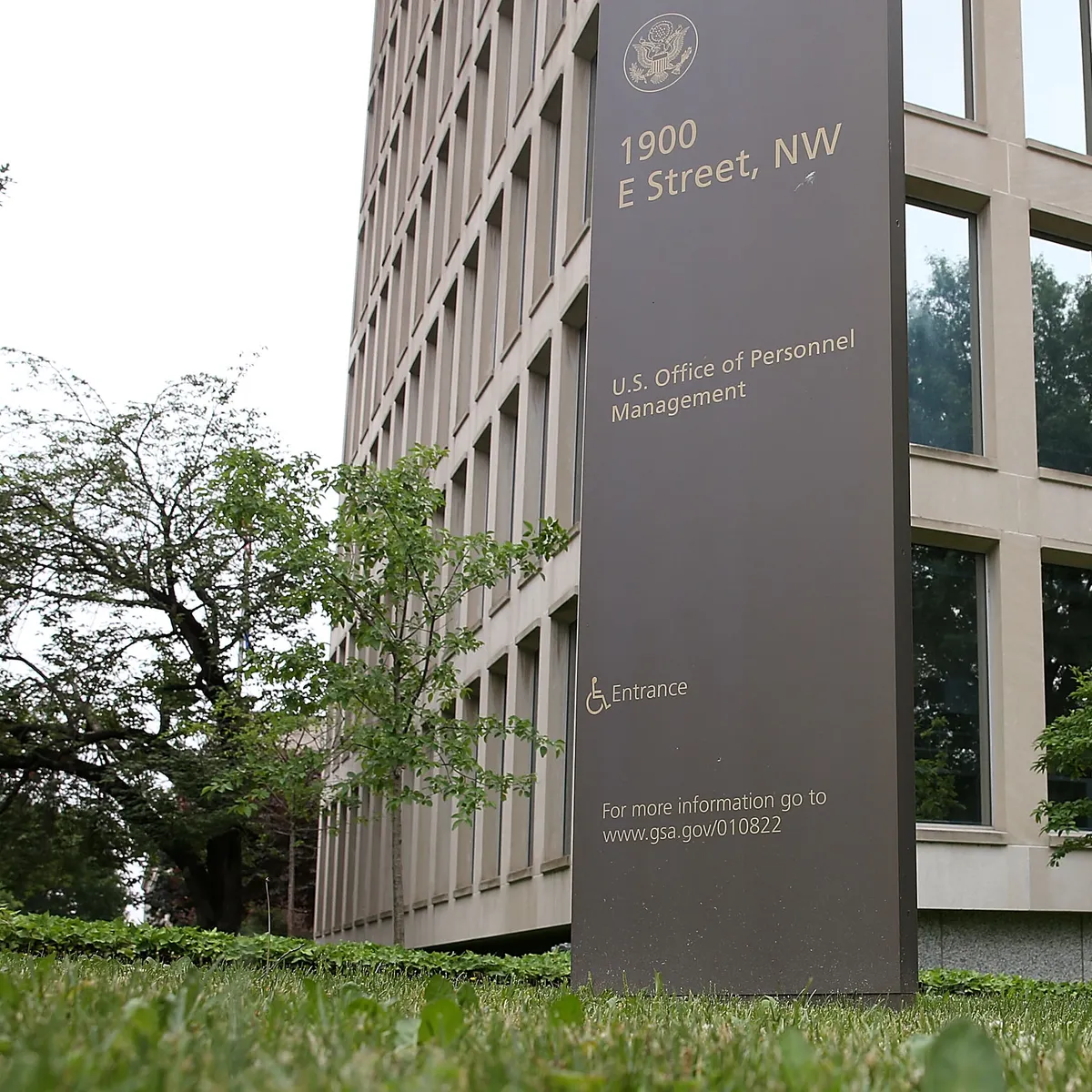 Feds propose salary history ban for federal workers | HR Dive